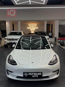 تسلا موديل 3